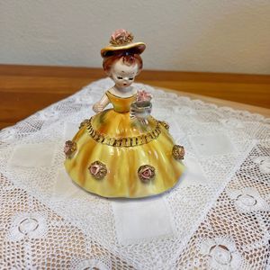 Cherchez La Femme Vintage Figurine, Vintage Cherchez Figurines, 7581